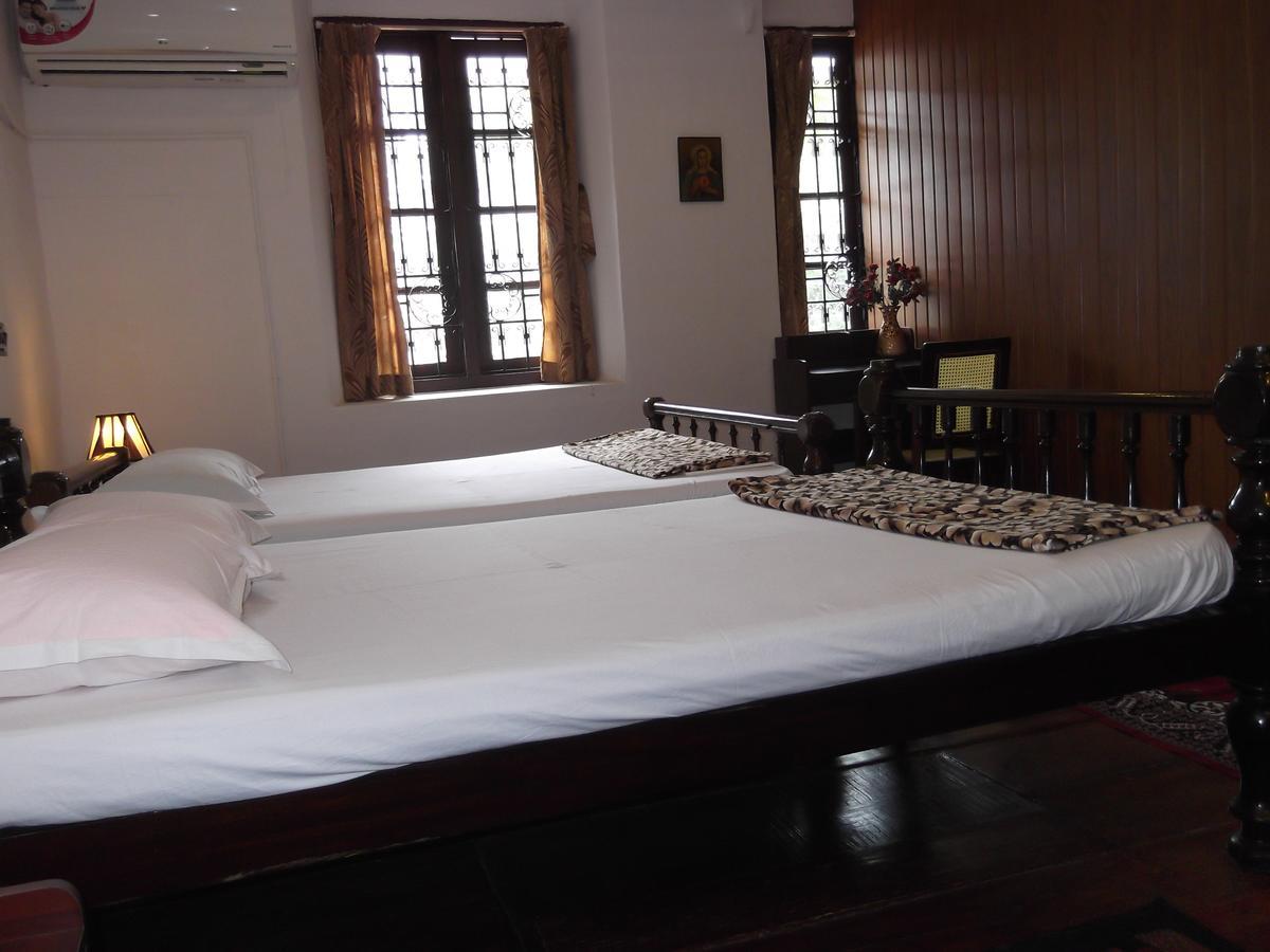 Madeleine Inn Kochi Dış mekan fotoğraf