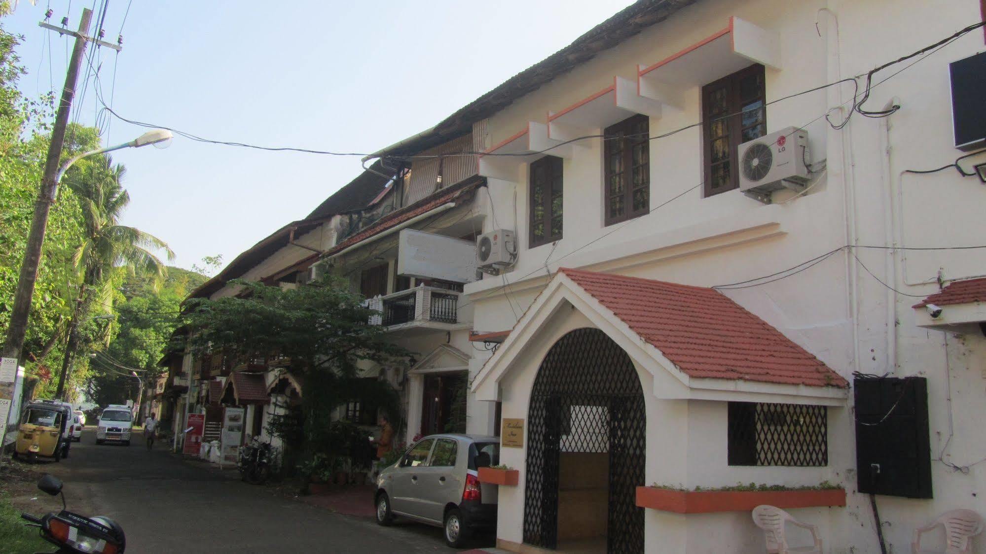 Madeleine Inn Kochi Dış mekan fotoğraf